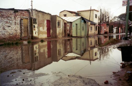 An NGO in Argentina funded by the Inter-American Foundation teaches students to photograph their neighborhoods. Credit: Gabriela Godoy, PH15